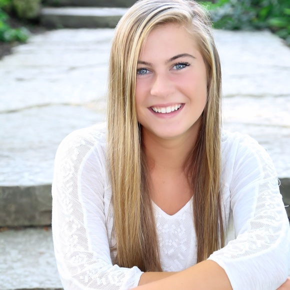 Meet your Posher, Jenna - Picture 1 of 1