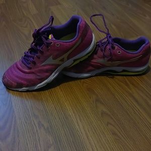 Mizuno Gym Shoes