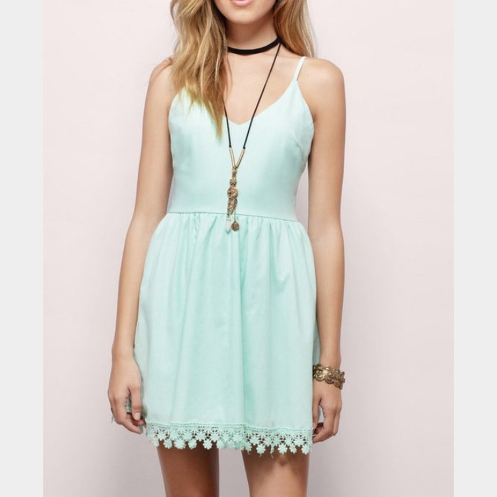 Mint tobi dress size small