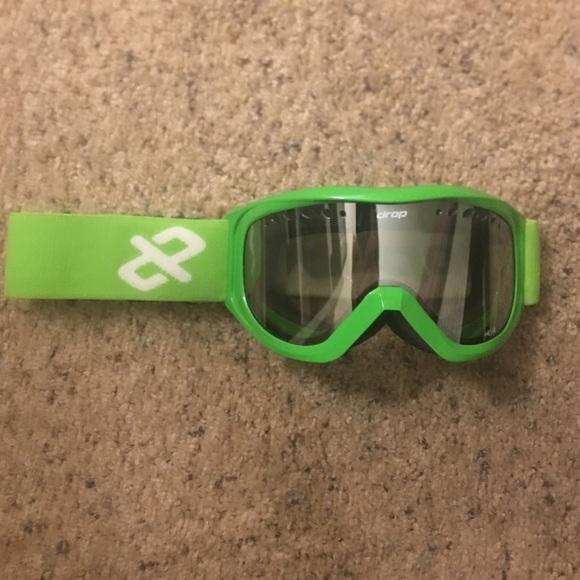 Ski goggles