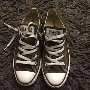 Converse chuck Taylor, brown. Women's 6