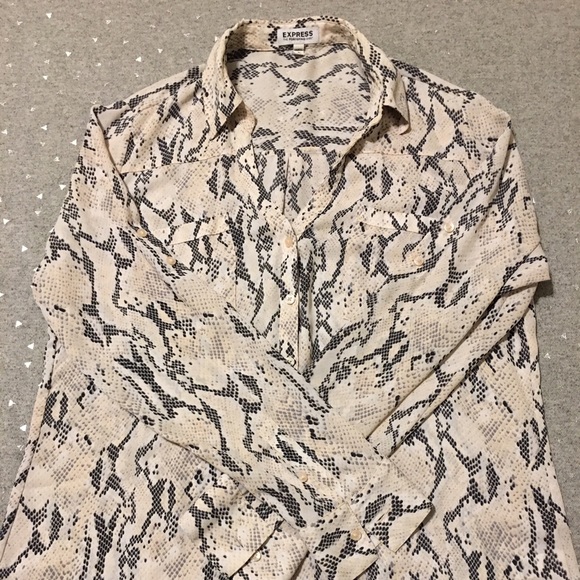 Express button up