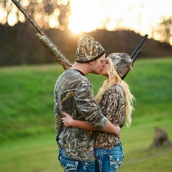 Meet your Posher, Mikayla - Picture 1 of 1