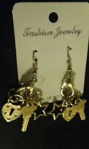 Gold dangle fashion earrings
