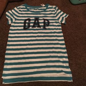 GAP t shirt