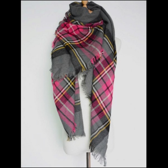 Gray and Pink Blanket Scarf