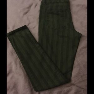 FREE $5item w/ sale H&M BlackonBlack Striped Jeans