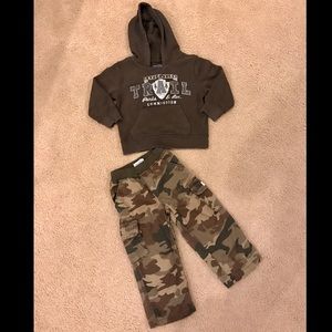 Children's Place 2 piece Outfit