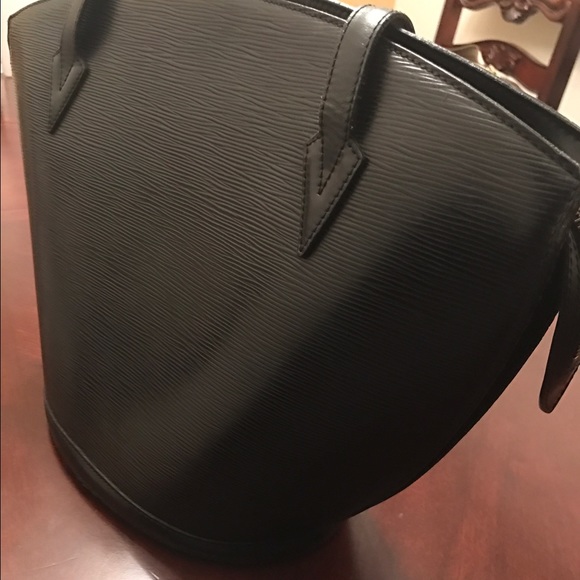 LV Epi Tote (big bag) I used it as document bag.