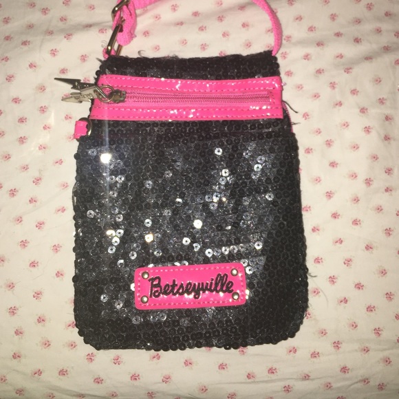 Betsey Johnson cross body purse
