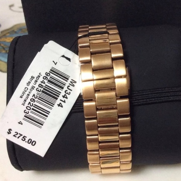 Marc Jacobs rose gold tether watch - Picture 7 of 7