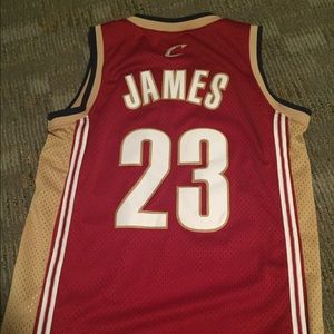 LeBron James jersey size small