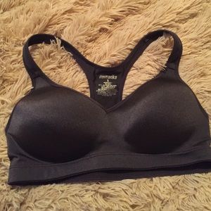 Marika sports bra