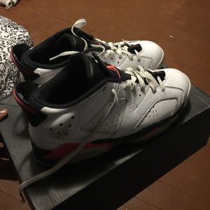 Jordan retro 6 low inferred