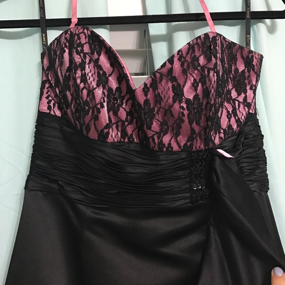 CLOSET SALE ⭐️ Betsey Johnson Evening Dress - Picture 6 of 7