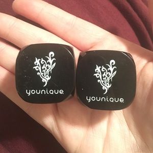 Younique Eye Pigments