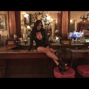 Meet your Posher, Cristal