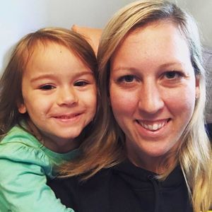 Meet your Posher, Caitlin