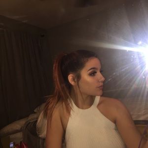 Meet your Posher, Gabriela