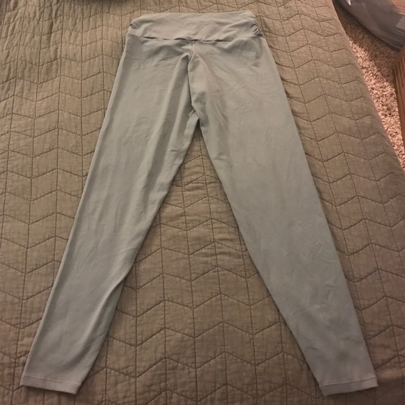 Light gray yoga pants