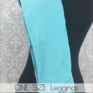 BNWT LulaRoe Leggings in One Size