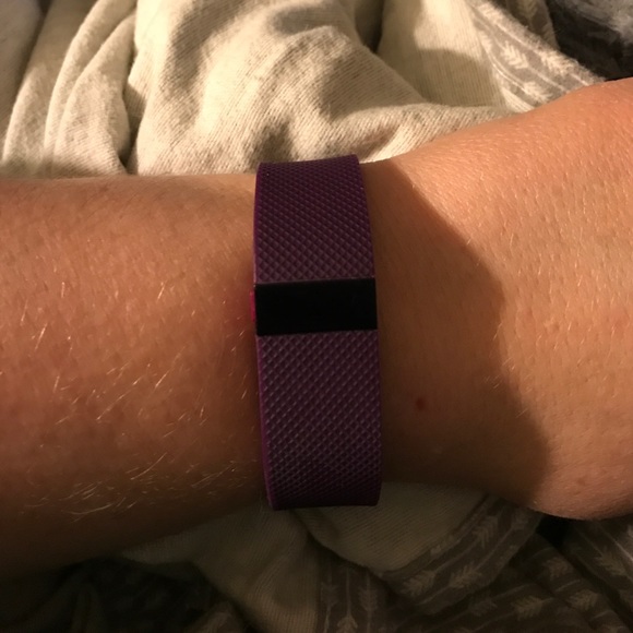 EUC Plum Fitbit Charge HR