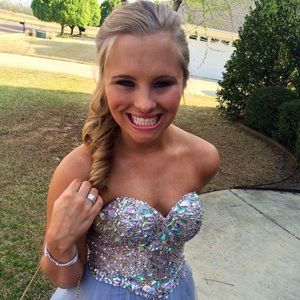 Meet your Posher, Tonya