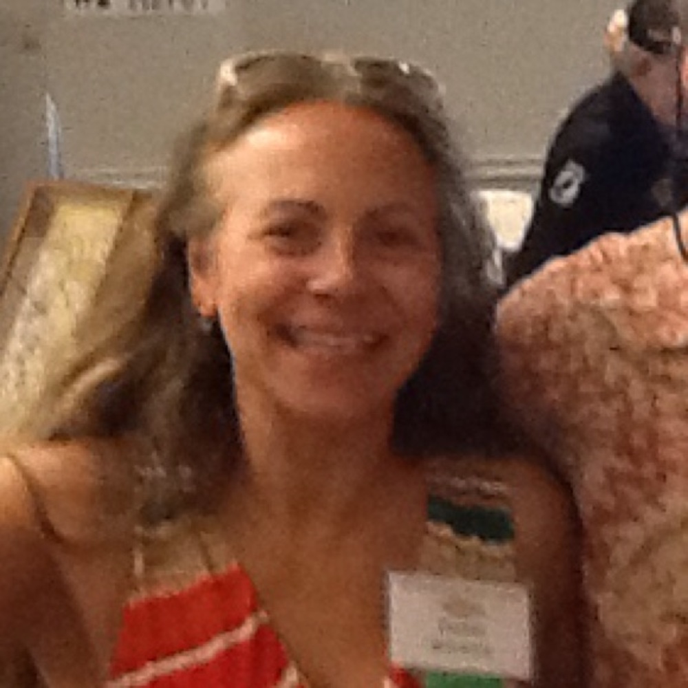 Meet your Posher, Denise