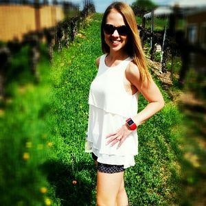 Meet your Posher, Sharon