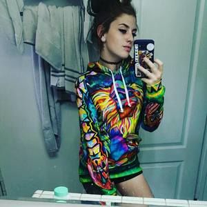 Meet your Posher, Lizz