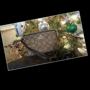 Coach brand signature logo wrislet