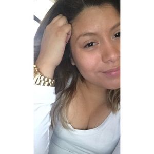 Meet your Posher, Beatriz