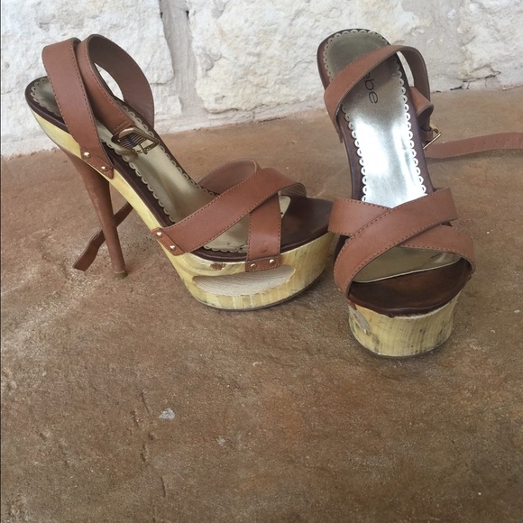 Bebe Brown leather stilettos! - Picture 1 of 2