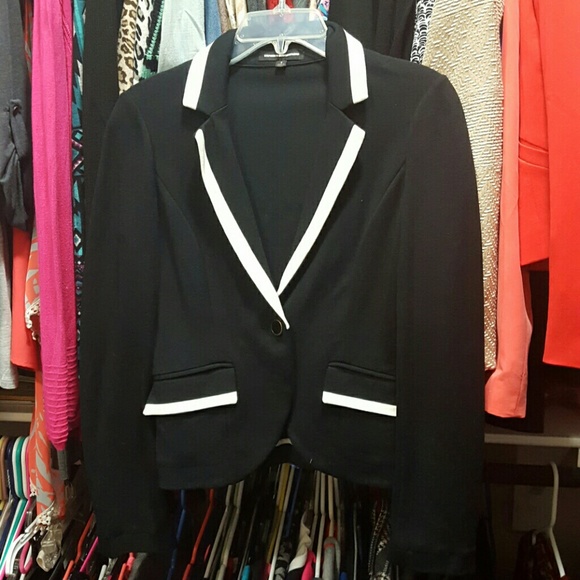 Express Design Studio Black Blazer size 4