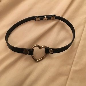 Heart ring black faux leather choker