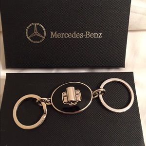 Mercedes Benz - Locking Valet Key Chain