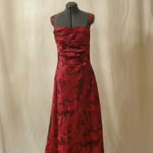 Kay Unger - Floor Length Gown