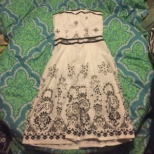 Super cute strapless sun dress
