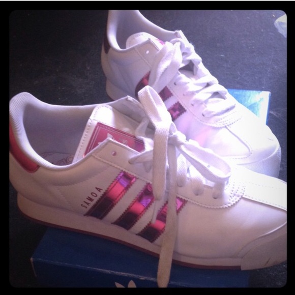 Adidas Samoa-- white with metallic pink