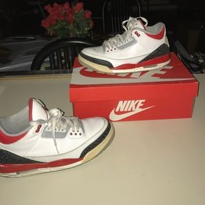 Air Jordan Fire Red 3 (Retro)