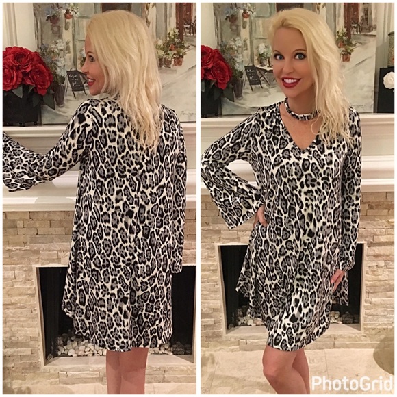 Animal print bell sleeve choker dress! - Picture 4 of 4