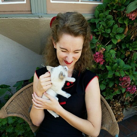 Meet your Posher, Emily - Picture 1 of 1
