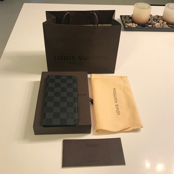 Brand New Louis Vuitton IPhone 6 Plus Case Cards