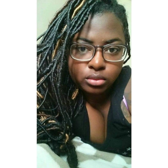 Meet your Posher, Brie