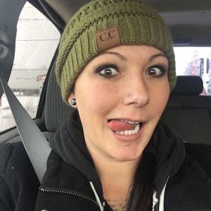 Meet your Posher, Emily