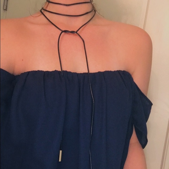 Wrap Around Choker - Picture 2 of 4