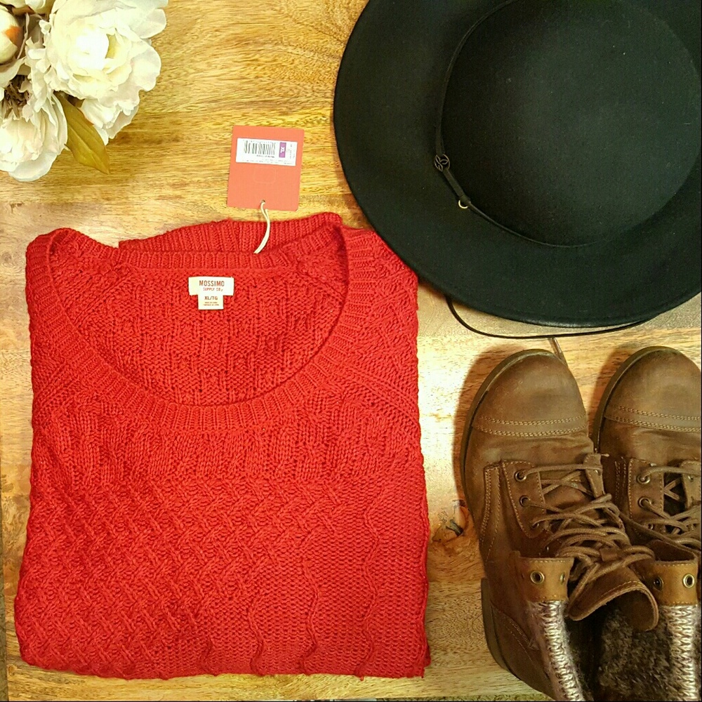❌SOLD❌ NWT red sweater