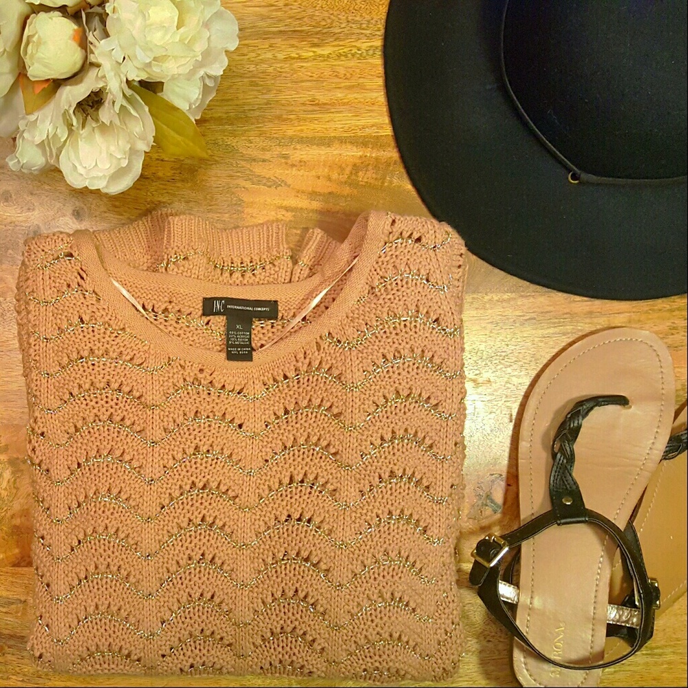 NWOT Dusty pink and gold
