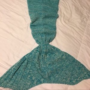 Mermaid Tail Blanket NEW! Size Medium