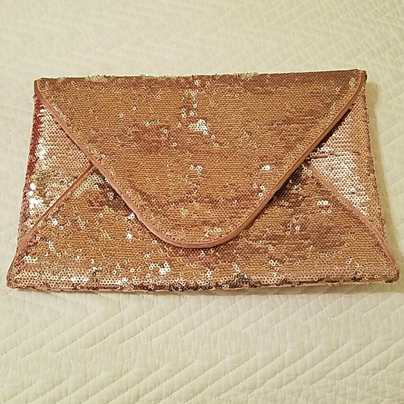 BCBGMAXAZRIA Invitation Clutch
